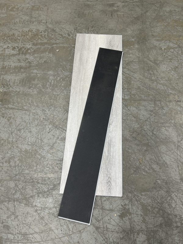 Cabinets & Flooring Larc - Boulder Pointe Oak 20mil 7.2 in x 48 in