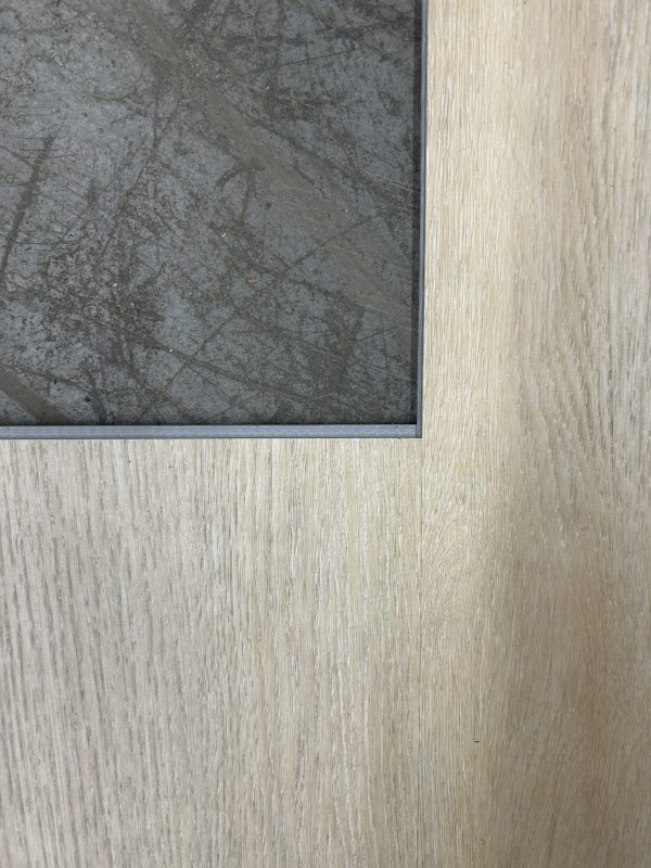 Cabinets & Flooring Larc - Surrey Oak 20mil 7.2 in x 48 in
