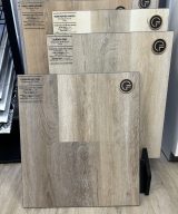 Cabinets & Flooring Larc - Charles Bay Oak 20mil 7.2 in x 48 in