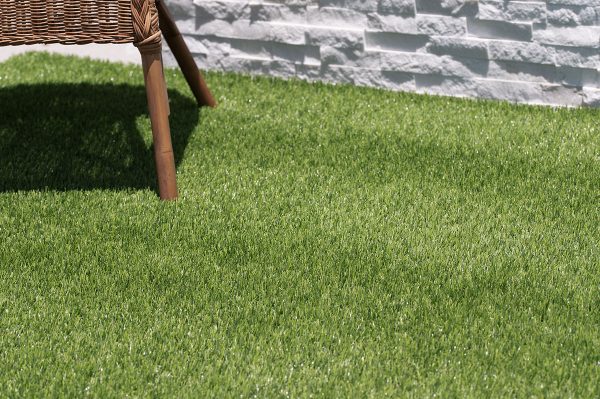MSI Evergrass® Turf - Emerald Green Turf 76 3/8 in x 40 mm