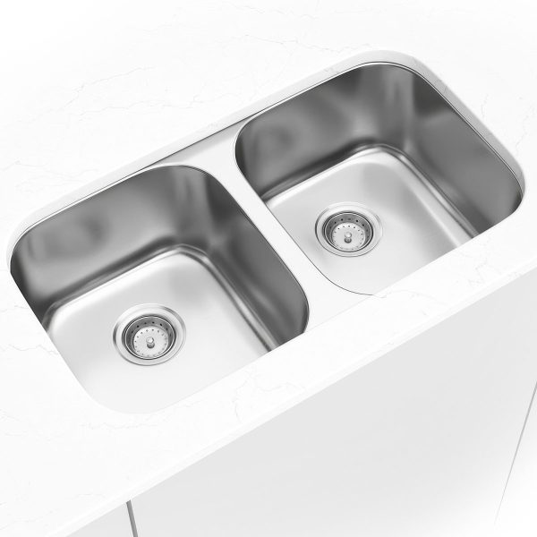 MSI Undermount Stainless Steel 32 1/8 in x 18 in Double Bowl