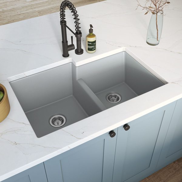 MSI Undermount Quartz Composite 32  x 21 1/4 in Double Bowl