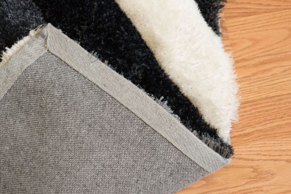 United Weavers Finesse Black Rug