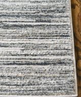 United Weavers Veronica Wheat Rug