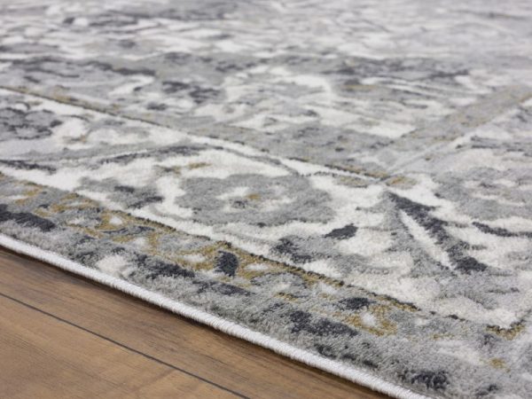 United Weavers Veronica Wheat Rug