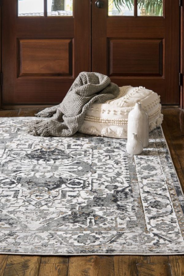 United Weavers Veronica Wheat Rug
