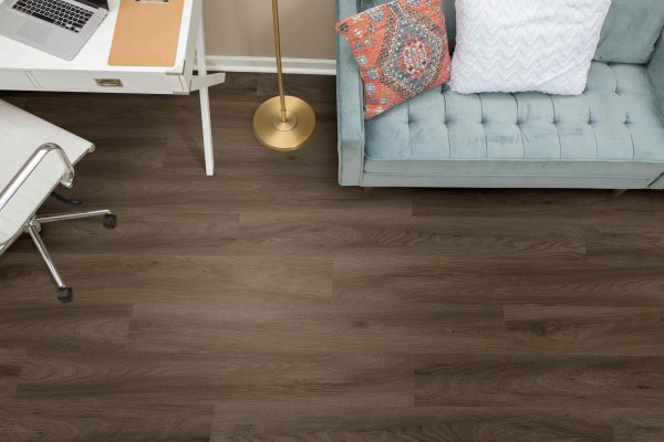Mohawk Elegant Appeal III - 832 Dash O'spice 7.25 x 48