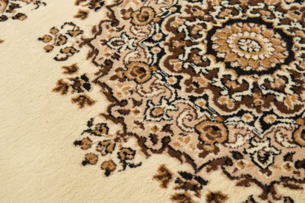 United Weavers Dallas Ivory Rug