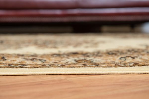 United Weavers Dallas Ivory Rug