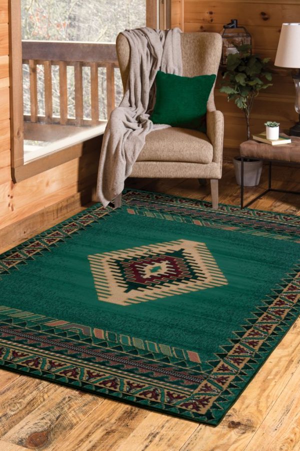 United Weavers Manhattan LT Green Rug