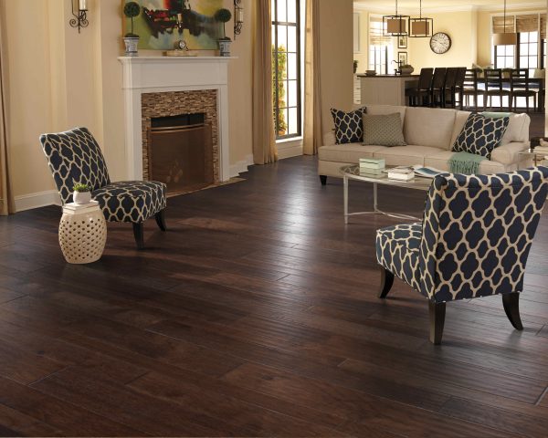 Mohawk Elegant Appeal III - 832 Dash O'spice 7.25 x 48