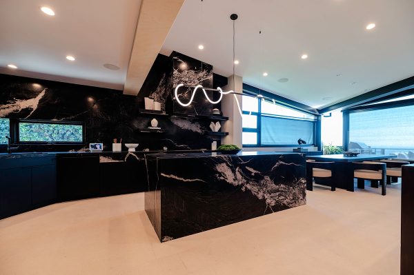 MSI Quartzite Countertops - Andes Black