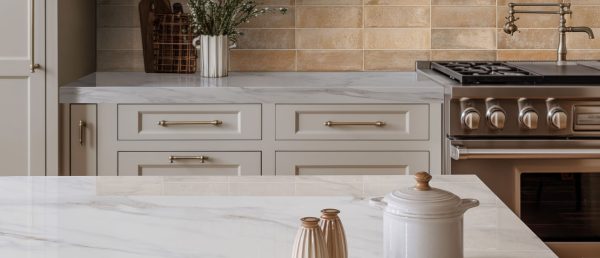 MSI Quartz - Calacatta Castana