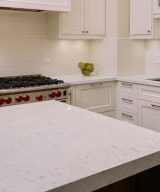 MSI Quartz - Carrara Lumos