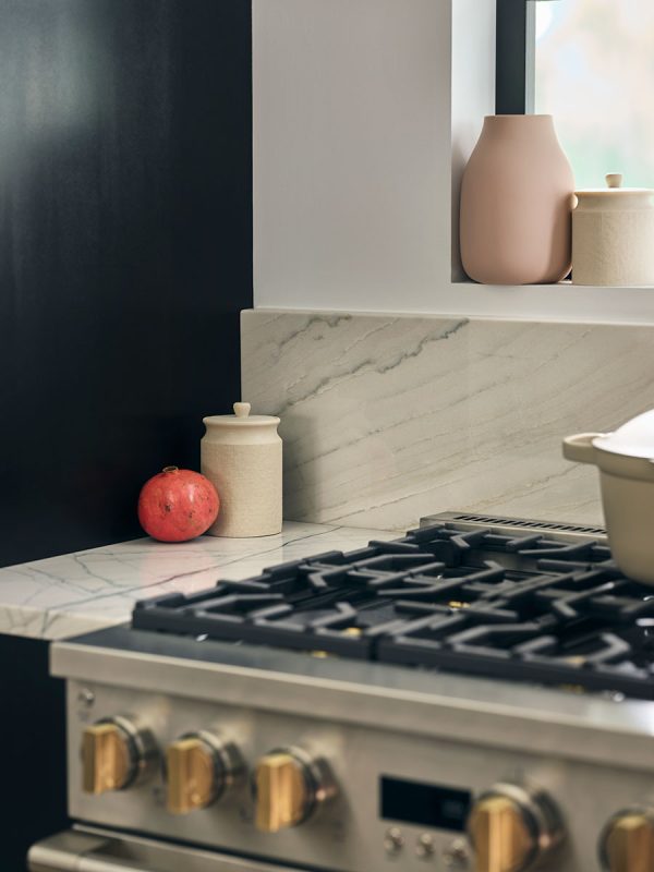 MSI Quartzite Countertops - Fantasy Montreal