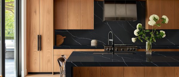 MSI Quartz - Marquina Midnight