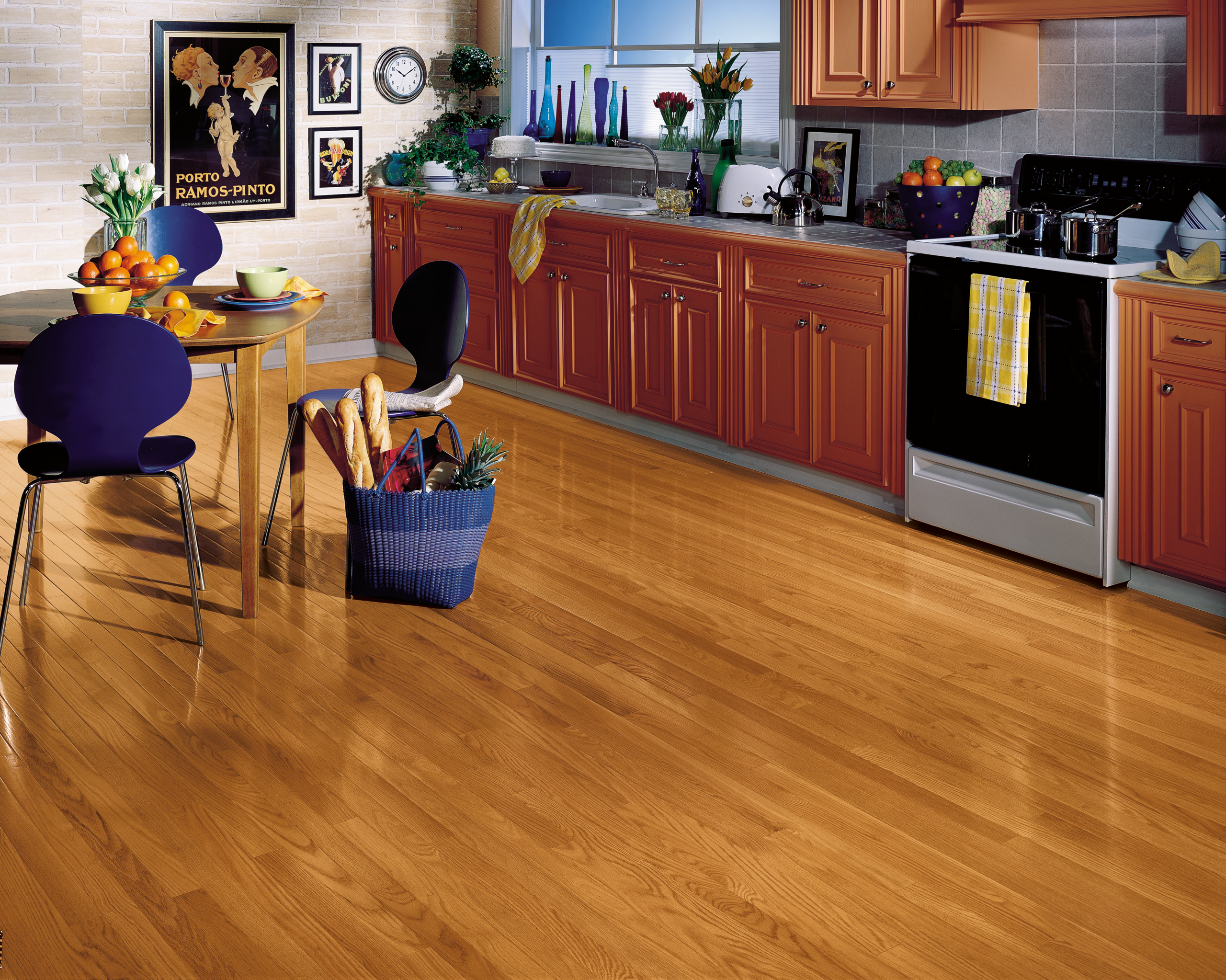 Bruce Dundee - Butterrum Oak 2-1/4 in 3/4" High Gloss