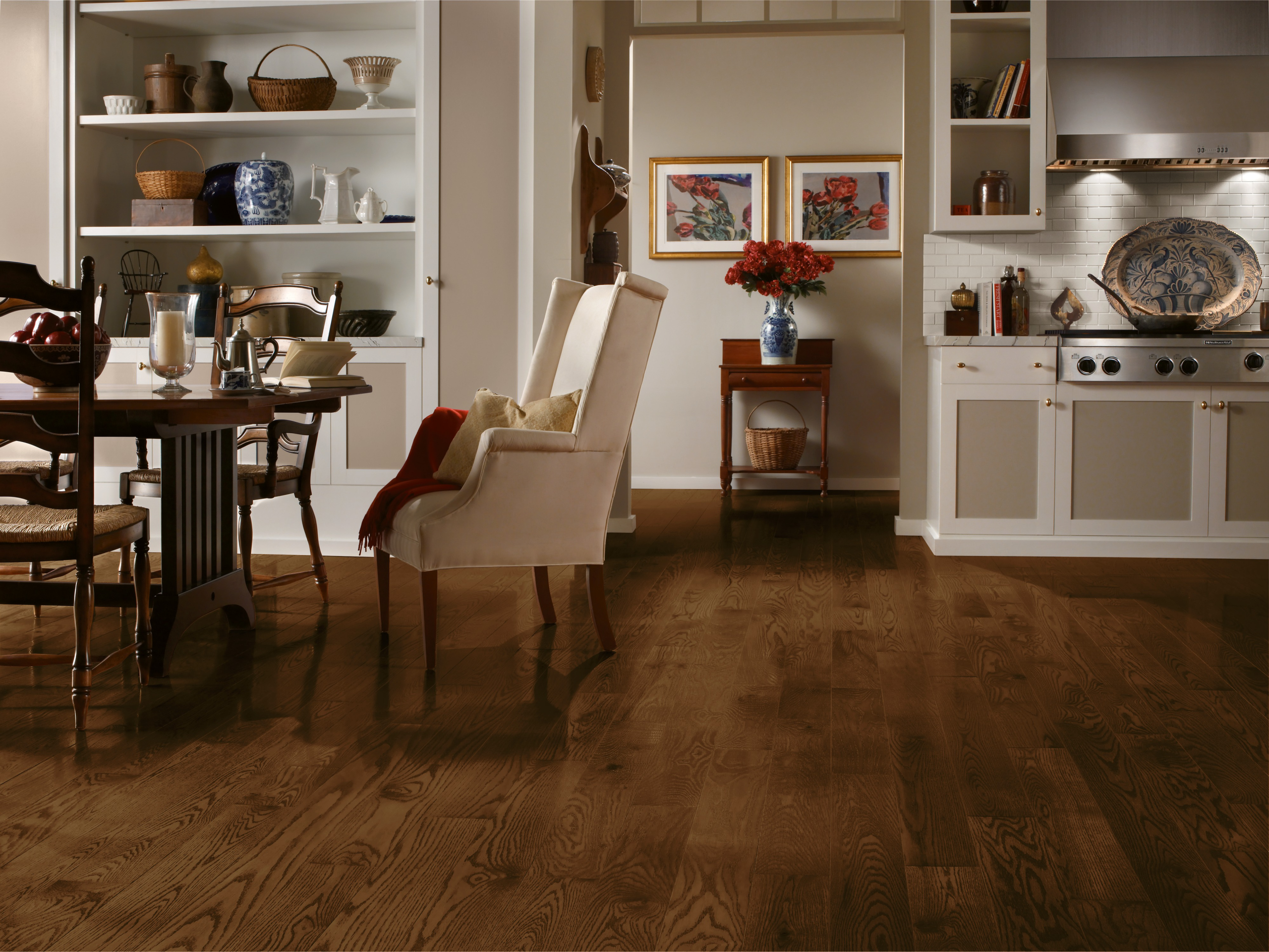 Bruce Dundee - Mocha Oak 5 in 3/4" High Gloss